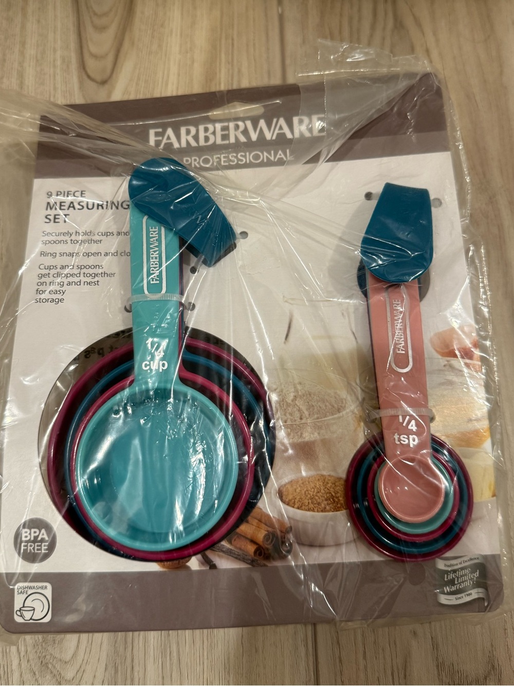 Farberware Teal and Magenta Nesting Measuring Set